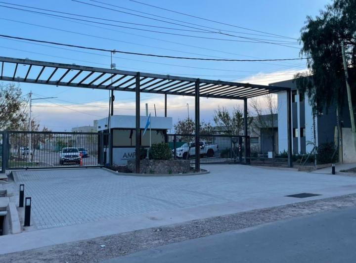 Terreno · 304m²