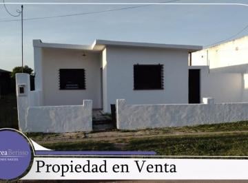 Casa de 7 ambientes, Gualeguay · Casa en Venta - Uruguay 185 - Gualeguay Entre Ríos