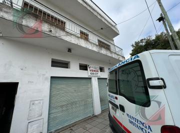 PH · 200m² · 3 Ambientes · 1 Cochera · Venta de PH 3 Ambientes Al Frente con Local Amplio Apto Credito