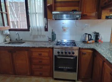 C21-094-988150_2 · Casa 5 Ambientes 3 Dorm.. | 15a Sarmiento Al 500