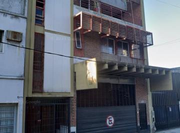 Edificio de 9 ambientes, Avellaneda · Edificio Industrial en 3 Plantas, Piñeyro, Avellaneda