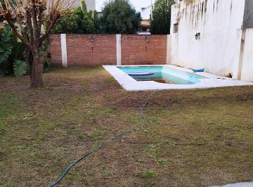 Casa de 2 ambientes, Morón · Casa a Terminar, con Jardín Pileta y Parrilla