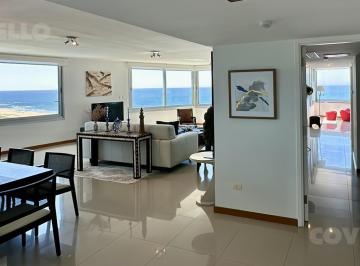 Departamento · 221m² · 5 Ambientes · 1 Cochera · Alquiler Temporal, Departamento en Playa Brava 4 Suites en Primera Linea.