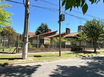 INB-INB-3518_2 · Casa 2 Dorm.. | Calle