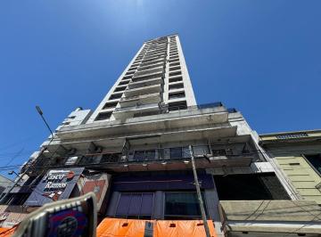 Departamento · 108m² · 6 Ambientes · Departamento 5 Amb Apto Profesional Frente Estacion Ramos m.