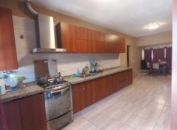 Casa · 130ha · 2 Ambientes · Casa 2 Dorm. Villa Esquiu en Barrio Cerrado