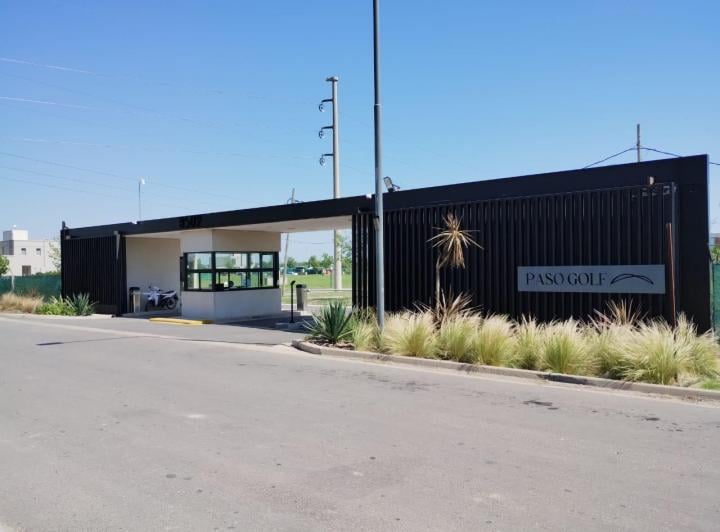 Terreno · 830m²
