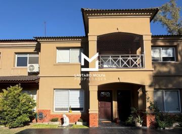 Casa · 135m² · 4 Ambientes · 3 Cocheras · Casa Duplex en Venta Barrio Cerrado Altos del Sol