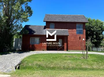 Casa · 600m² · 3 Ambientes · Casa en Venta Barrio Cerrado Altos del Sol con Pileta