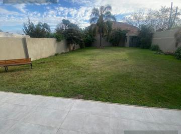 Casa · 150m² · 7 Ambientes · 1 Cochera · Venta Casa en Calle Nepper 6300 B° Villa Belgrano 3 Dorm.