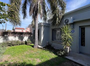 Casa · 150m² · 7 Ambientes · 2 Cocheras · Venta Casa en Calle Nepper 6300 B° Villa Belgrano 3 Dorm.