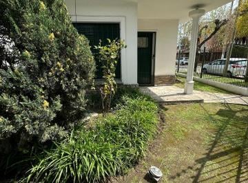 Casa de 8 ambientes, Esteban Echeverría · Venta - Casa - Monte Grande
