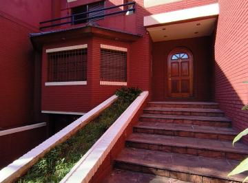 Casa de 5 ambientes, Boedo · Casa 550 m² - Cerca Av Garay - Lujo - Garage X 4 Autos