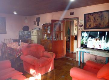 Casa de 2 ambientes, Tupungato · Dueña Vende Casa con 3 Departamentos Chicos