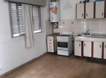 Departamento de 2 ambientes, Almirante Brown · Departamento en Planta Baja!
