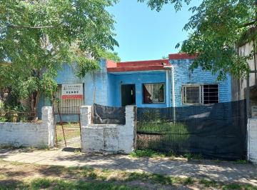 Casa · 70m² · 3 Ambientes · Terreno Lote en Venta en William Morris, Hurlingham, G. B. a. Zona Oeste