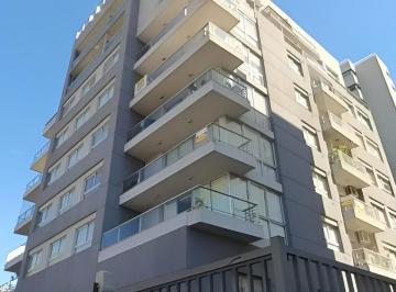 Departamento · 128m² · 4 Ambientes · 1 Cochera · Departamento 4 Amb Al Frente con Cochera - Ramos Mejia Sur