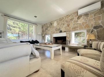 Casa · 240m² · 6 Ambientes · Venta en Residencial II Costa Esmeralda Cercanía a La Playa