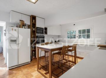 Casa · 310m² · 6 Ambientes · Casa Reciclada en Los Lagartos