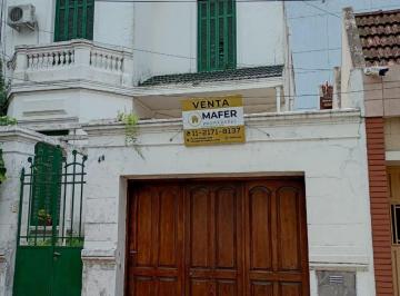 Casa de 8 ambientes, Avellaneda · Venta Directa - Lista Para Escriturar. Casa Estilo Frances! - Se Escuchan Ofertas!