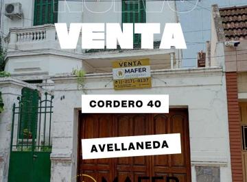 Casa de 8 ambientes, Avellaneda · Venta Directa - Lista Para Escriturar. Casa Estilo Frances! - Se Escuchan Ofertas!