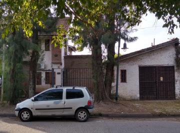 Casa · 192m² · 4 Ambientes · 1 Cochera · Casa en Don Torcuato