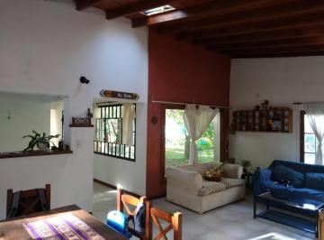 Casa · 88m² · 4 Ambientes · Casa Venta Arturo Segui Villa Elisa Sobre Lote 20x46,50