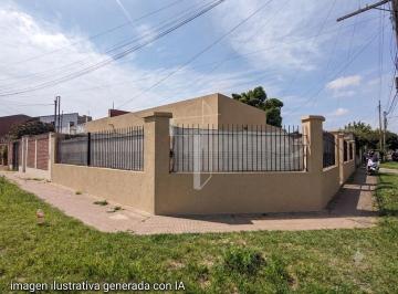 Casa · 65m² · 3 Ambientes · 1 Cochera · Venta Casa Ituzaingo Norte 4 Ambientes Cochera Apto Credito