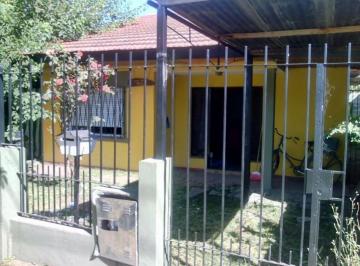 Casa · 10m² · 3 Ambientes · 1 Cochera · Casa en Venta en Burzaco - Oportunidad