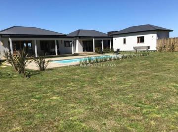 Foto1 · Casa en Venta de 4 Dorm. en Pueblo Mio, Punta del Este