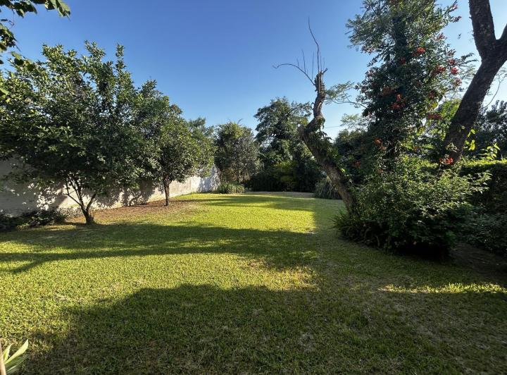 Casa · 183m² · 3 Dormitorios · 2 Cocheras