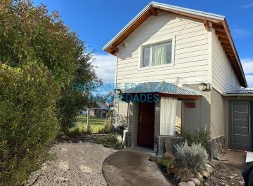 Casa · 142m² · 3 Dormitorios · Casa Mas Departmento en Villa Vega San Martín