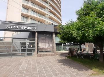 Local comercial · 72m² · 1 Ambiente · Venta de Local Comercial en Edificio Atlas del Parque - Cipolletti