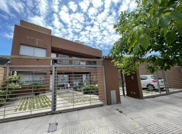 Casa · 70m² · 3 Ambientes · Castelar Norte Dúplex 3 Ambientes con Terraza