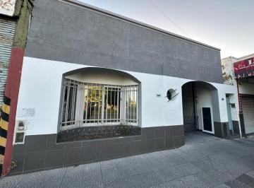 PH · 107m² · 3 Ambientes · 1 Cochera · PH en Venta 3 Ambientes en Valentin Alsina