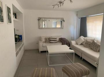 Casa · 180m² · 5 Ambientes · 2 Cocheras · Casa 5 Ambientes Zona Chauvin