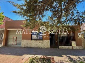 Casa · 120m² · 3 Ambientes · 1 Cochera · Casa 3 Ambientes en Ituzaingó, Villa Udaondo Apto Credito
