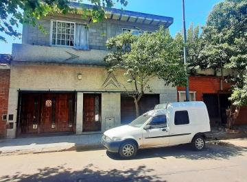 Casa · 159m² · 5 Ambientes · 1 Cochera · Casa en Barracas