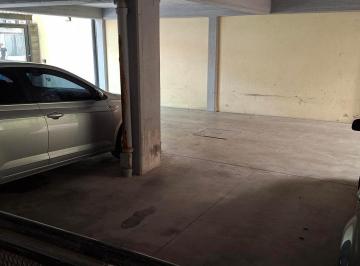 Garage 12m² Venta San Isidro · Cochera Cubierta