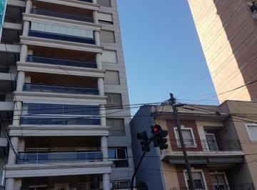 Departamento · 130m² · 4 Ambientes · 1 Cochera · Departamento - Lomas de Zamora Oeste