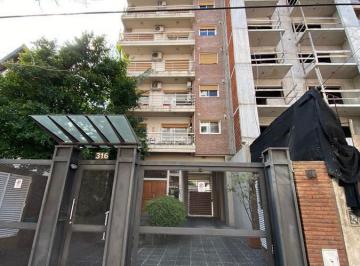 Departamento · 120m² · 4 Ambientes · 1 Cochera · Departamento - Quilmes