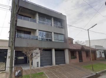 Departamento · 84m² · 4 Ambientes · 1 Cochera · Venta Departamento 4 Ambientes - Quilmes