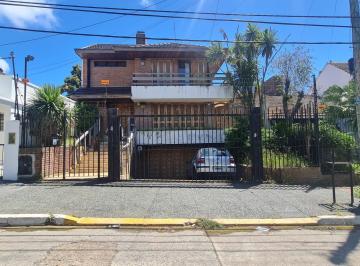 Casa · 360m² · 5 Ambientes · 2 Cocheras · Casa 5 Ambientes en Venta en Quilmes Centro