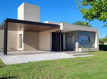 Casa de 4 ambientes, Malagueño · Venta Casa a Estrenar en Valle del Golf - 3 Dorm.