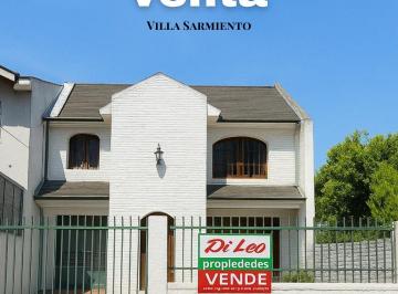 Casa de 5 ambientes, La Matanza · Importante Propiedad Estilo Chalet en Dos Plantas Zona Villa Sarmiento