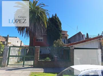 Casa · 180m² · 6 Ambientes · 3 Cocheras · 2 PH en Block en Venta - Olivos Rugby