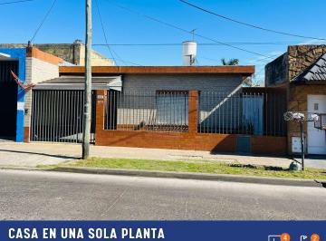 FNE-FNM-10797_2 · Casa 4 Ambientes. | Rivadavia 2059