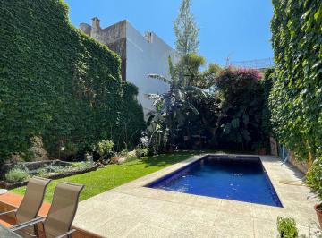 Casa de 8 ambientes, Villa Crespo · Venta Casa 8 Ambientes Jardín Piscina Villa Crespo a 1 C de Av Cordoba