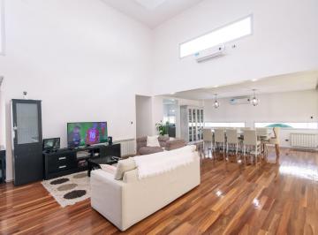 Casa · 227m² · 5 Ambientes · 3 Cocheras · Casa en Alquiler Barrio Cerrado Citybell 3 Dormis