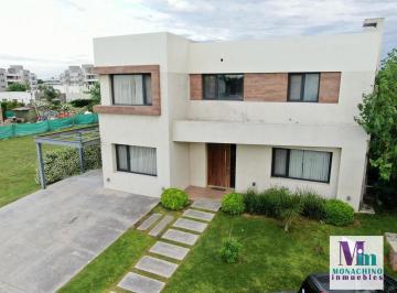 Casa · 260m² · 6 Ambientes · 5 Cocheras · Lagoon Pilar, Pilar, Casa en Venta